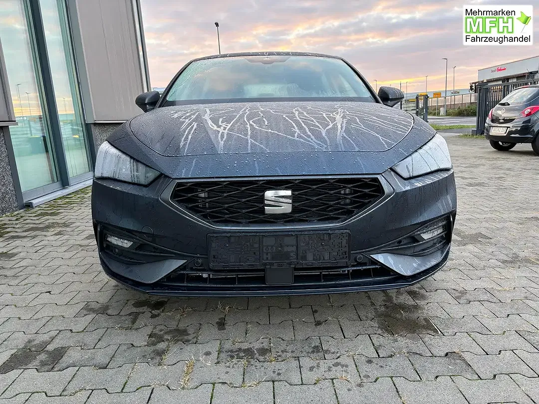 SEAT Leon - Thumbnail 3