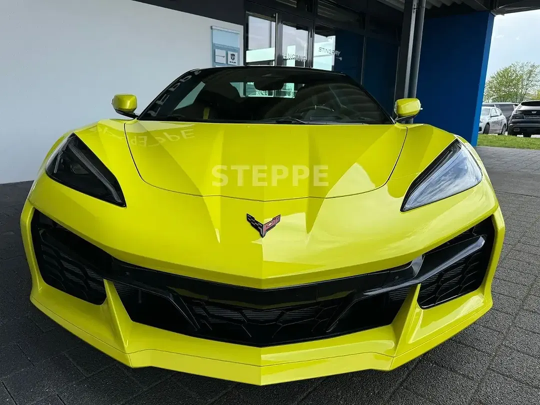 Corvette Z06 - Thumbnail 2