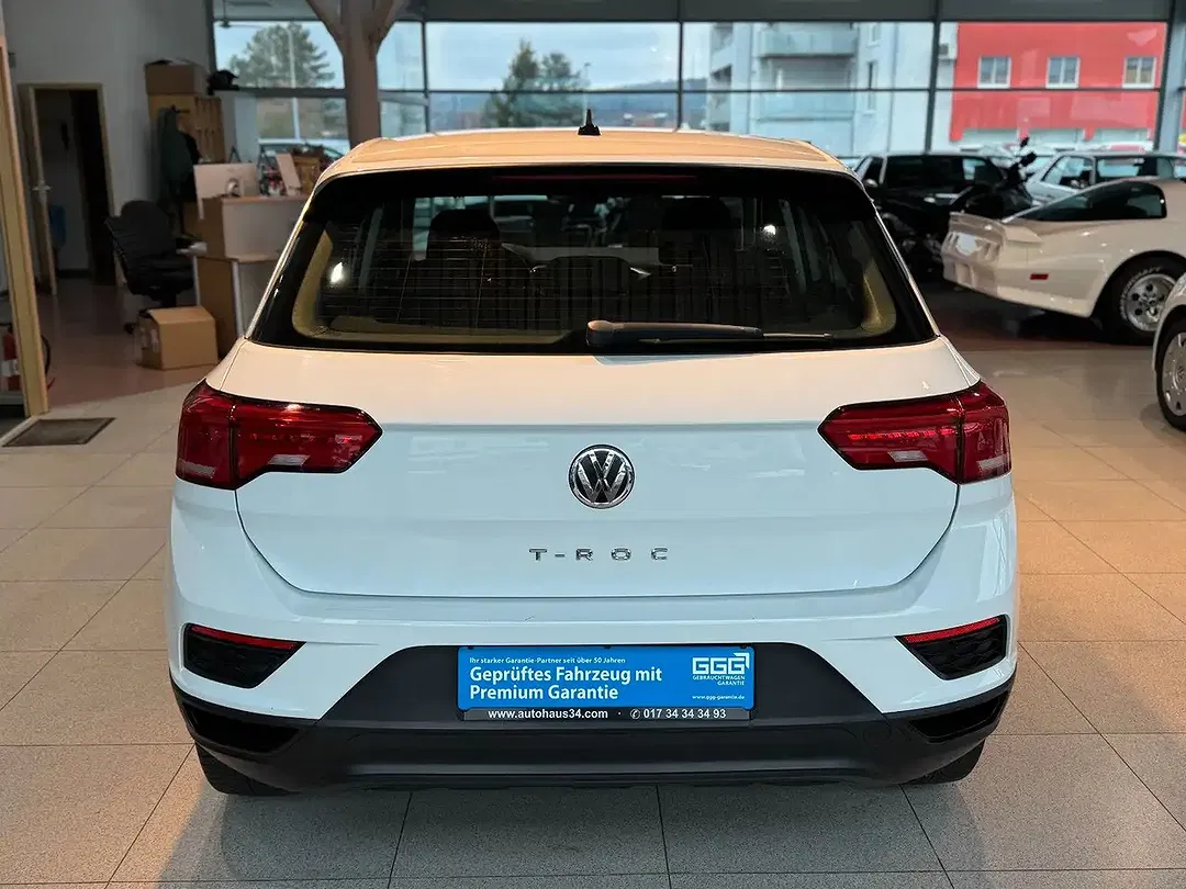 Volkswagen T-Roc - Thumbnail 4