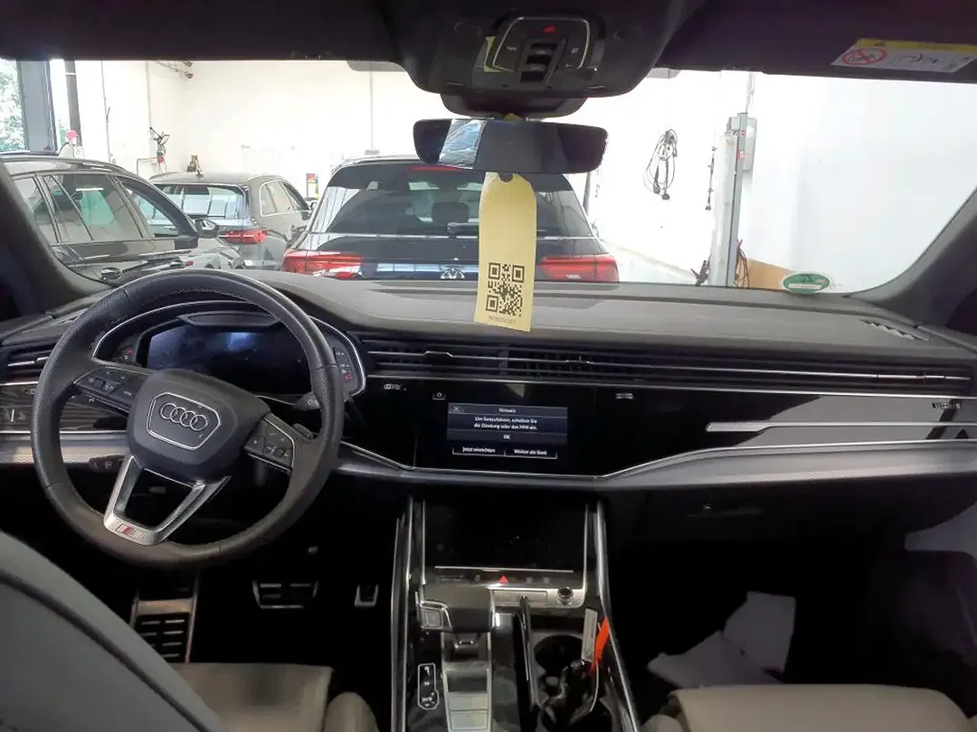 Audi SQ8 TFSI - foto 9