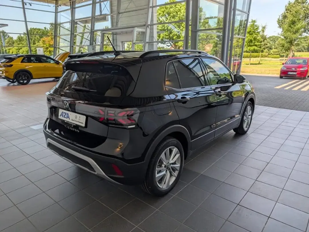 Volkswagen T-Cross - Thumbnail 6