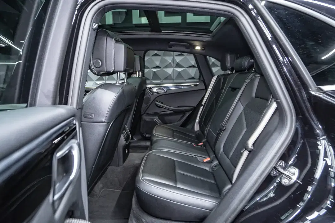 Porsche Macan - Thumbnail 18