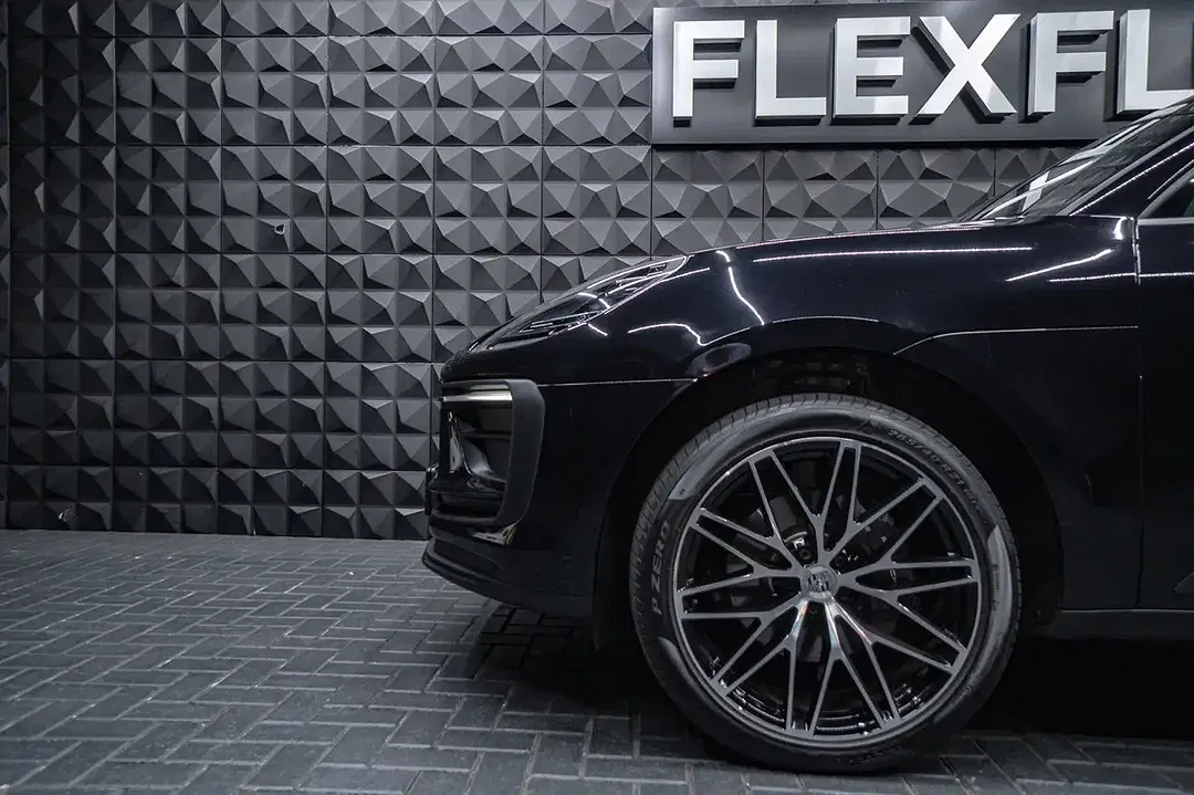 Porsche Macan - Thumbnail 4