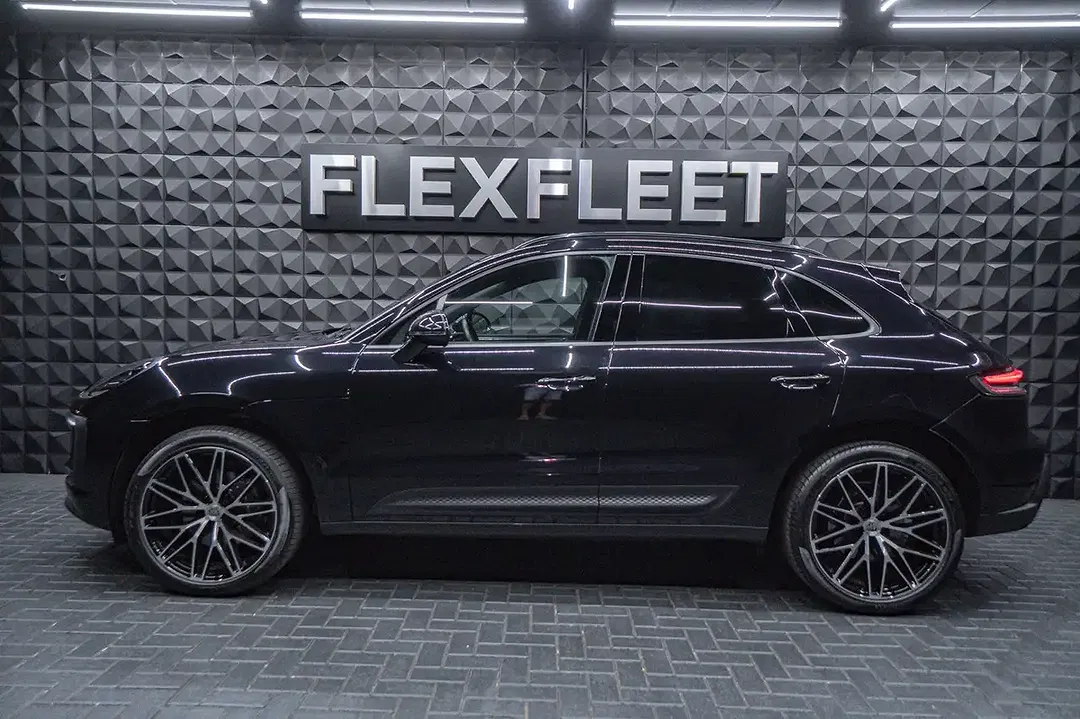 Porsche Macan - Thumbnail 5