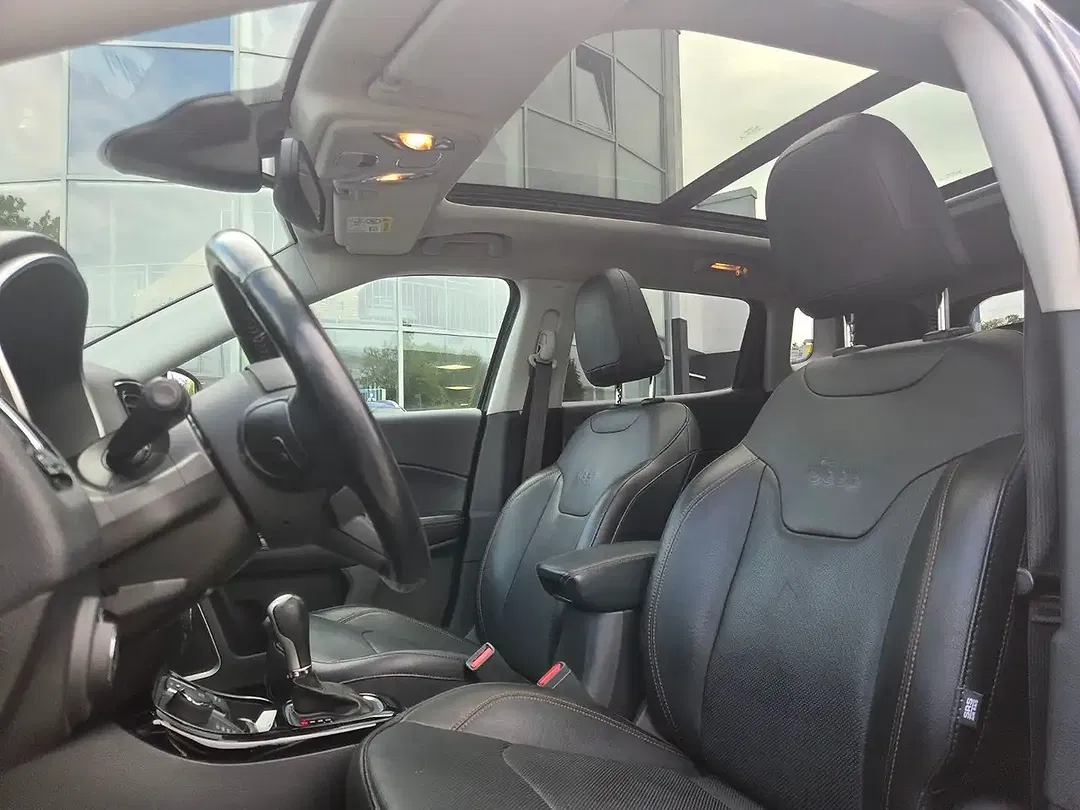 Jeep Compass - Thumbnail 10