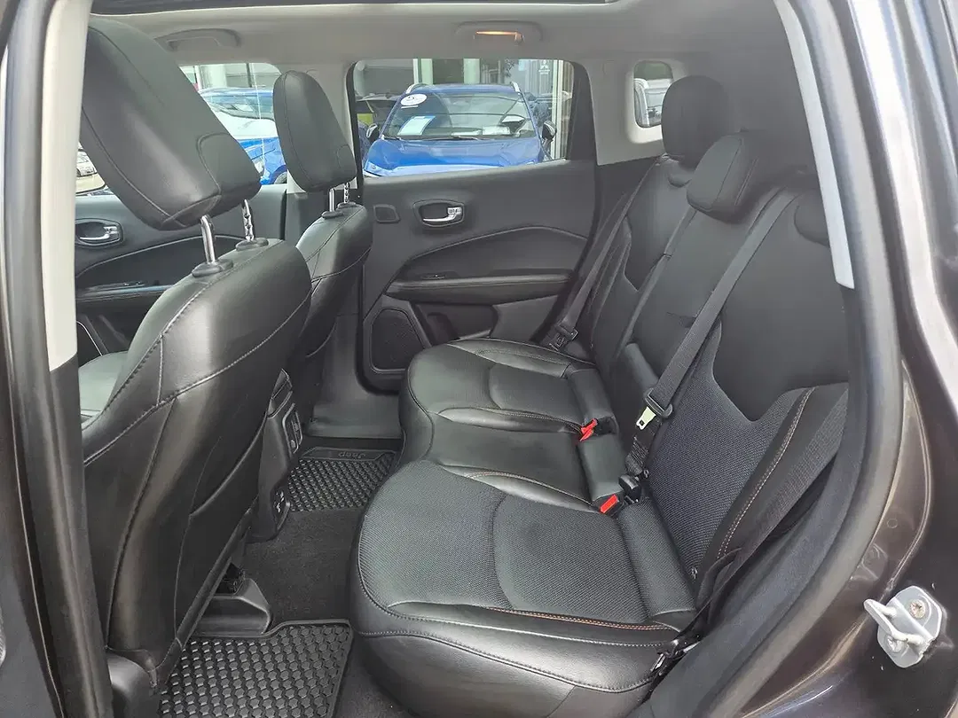 Jeep Compass - Thumbnail 12