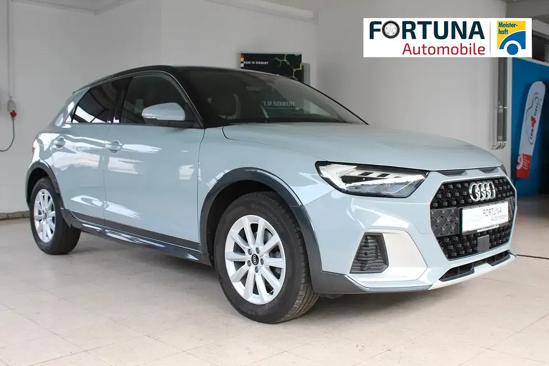 Audi A1 30 TFSI S line - foto 1