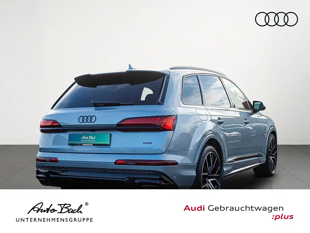 Audi Q7 - Thumbnail 4