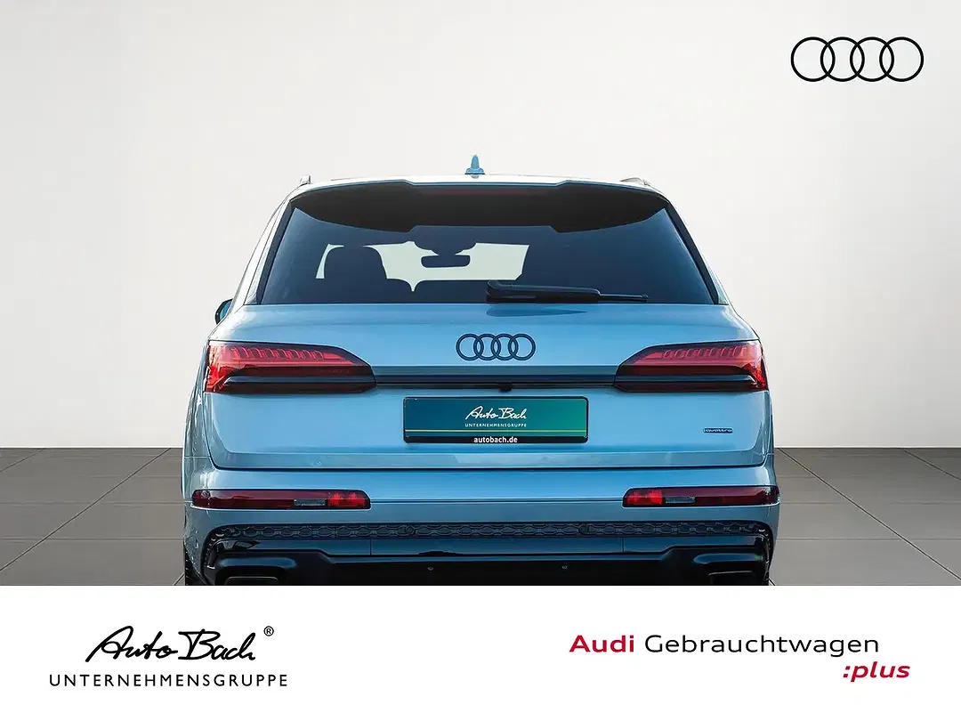 Audi Q7 - Thumbnail 6