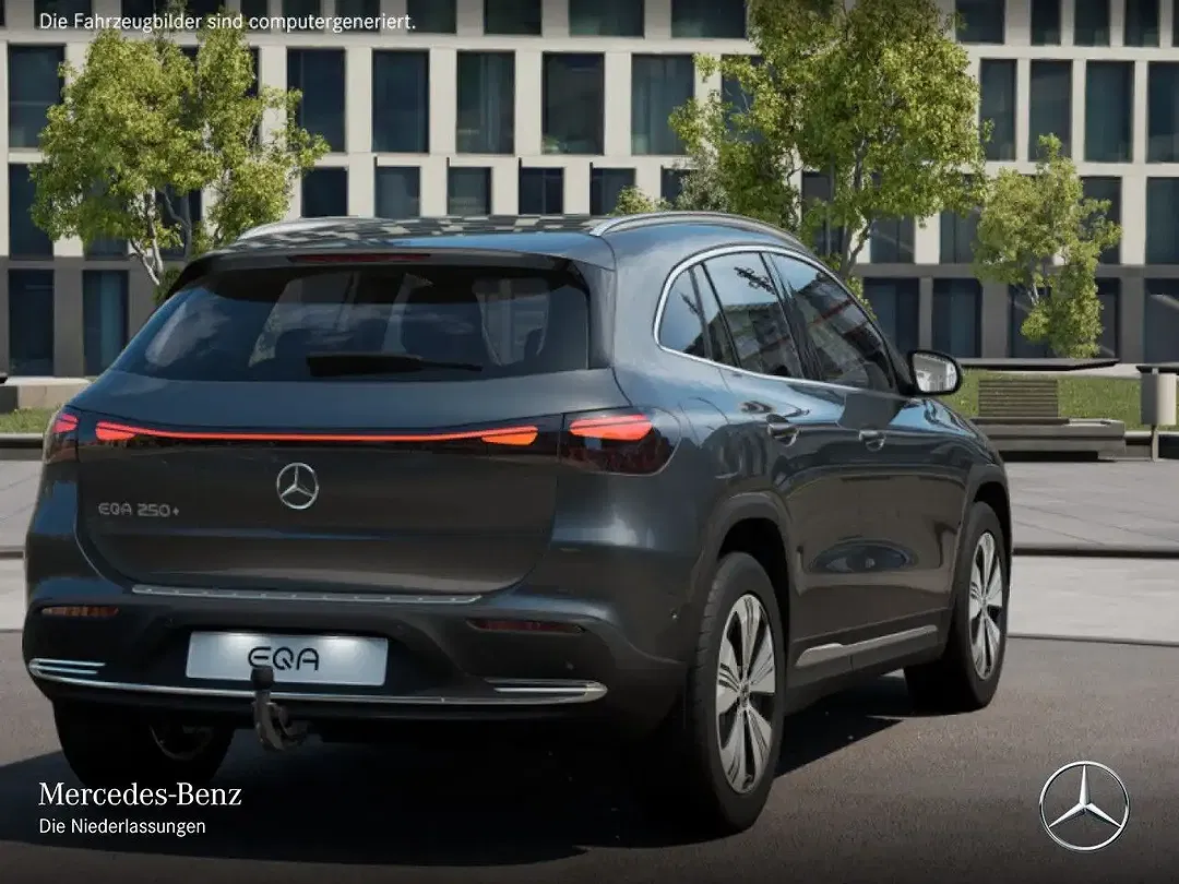Mercedes-Benz EQA 250 - Thumbnail 4
