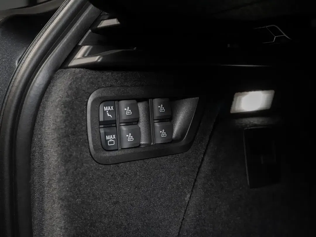 BMW X7 - Thumbnail 11
