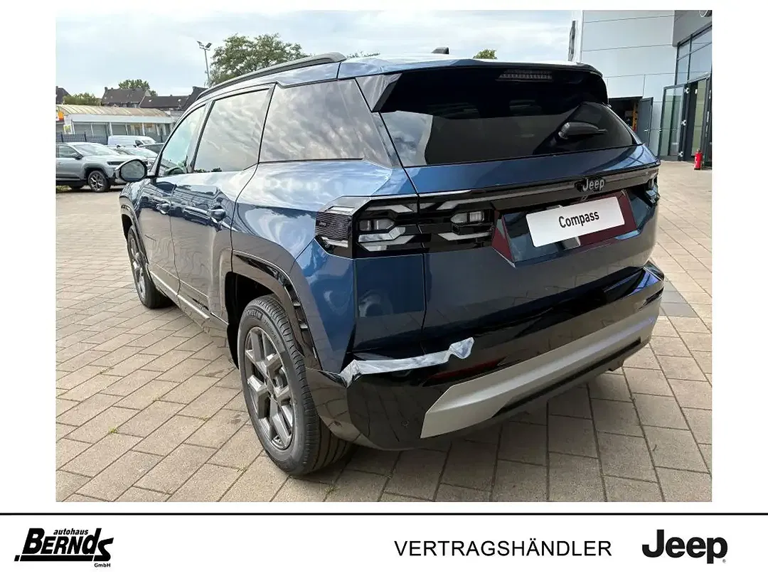 Jeep Compass - Thumbnail 5