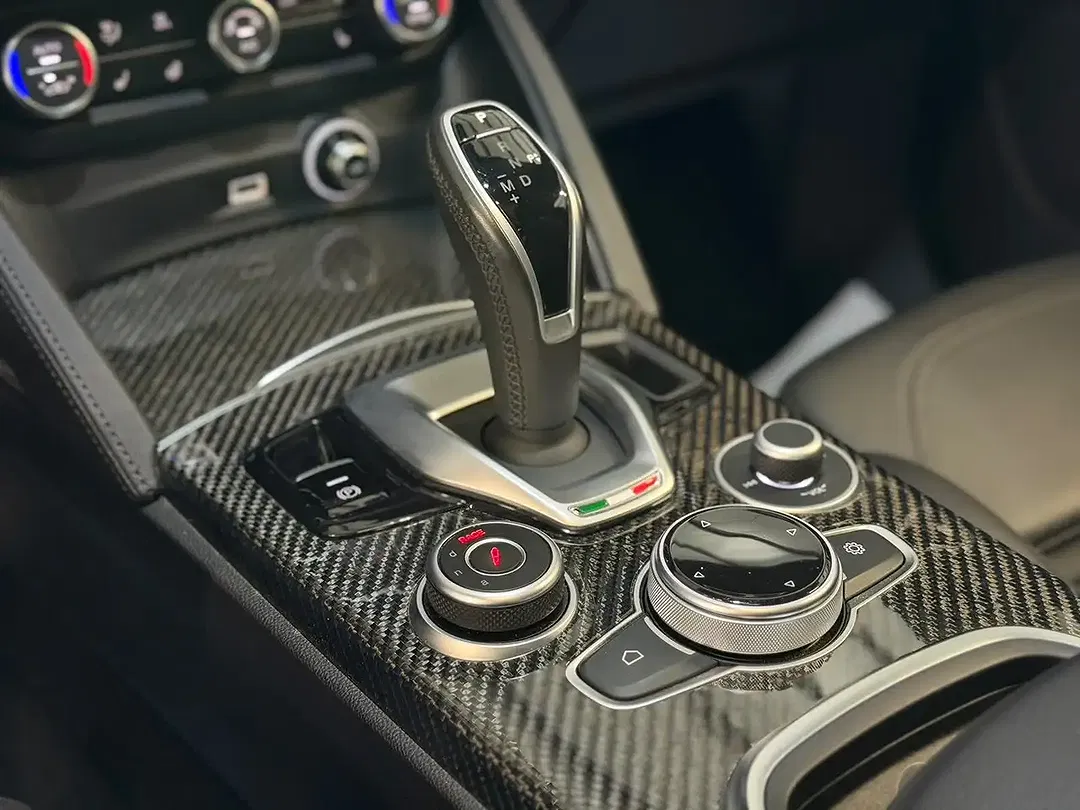 Alfa Romeo Stelvio - Thumbnail 14