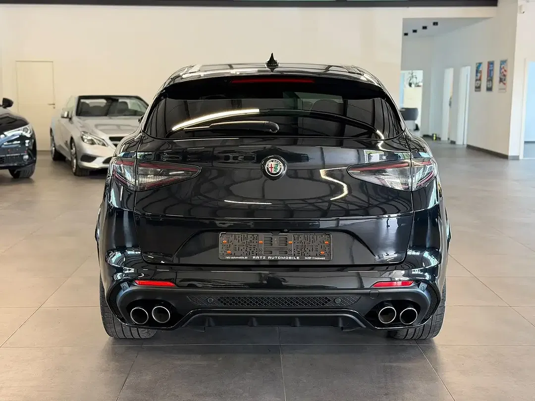 Alfa Romeo Stelvio - Thumbnail 6