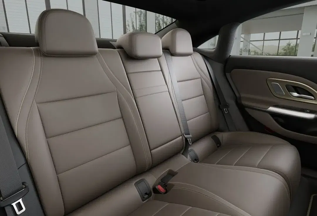 Mercedes-Benz CLA 350 - Thumbnail 9