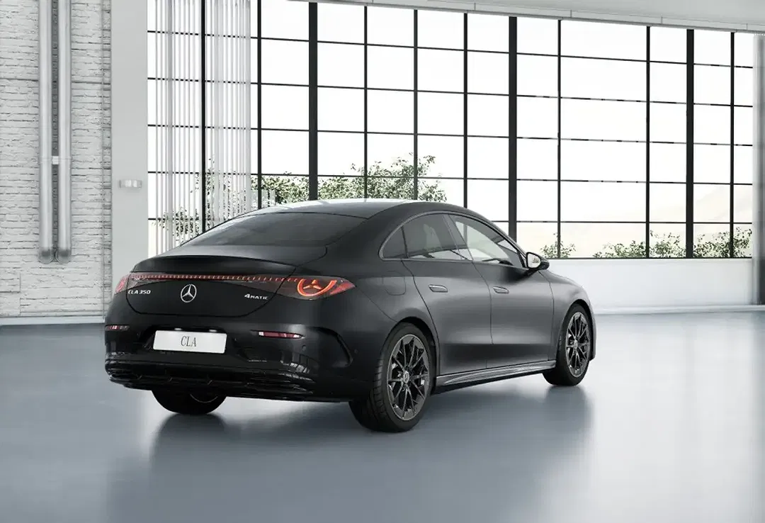 Mercedes-Benz CLA 350 - Thumbnail 2
