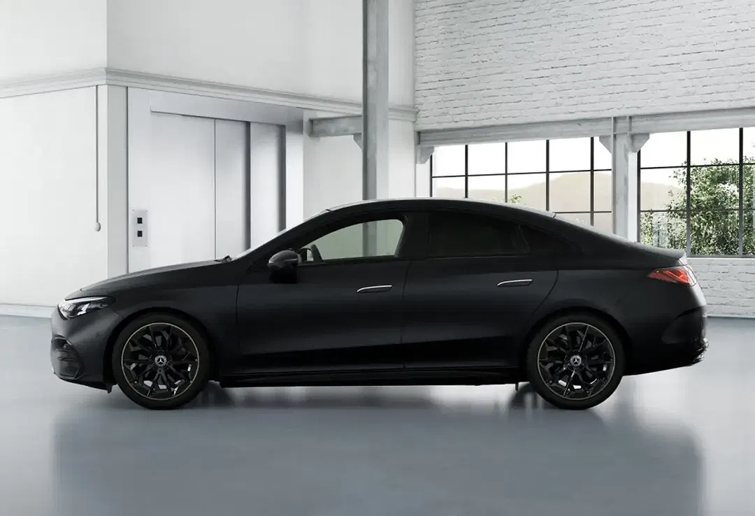 Mercedes-Benz CLA 350 - Thumbnail 3
