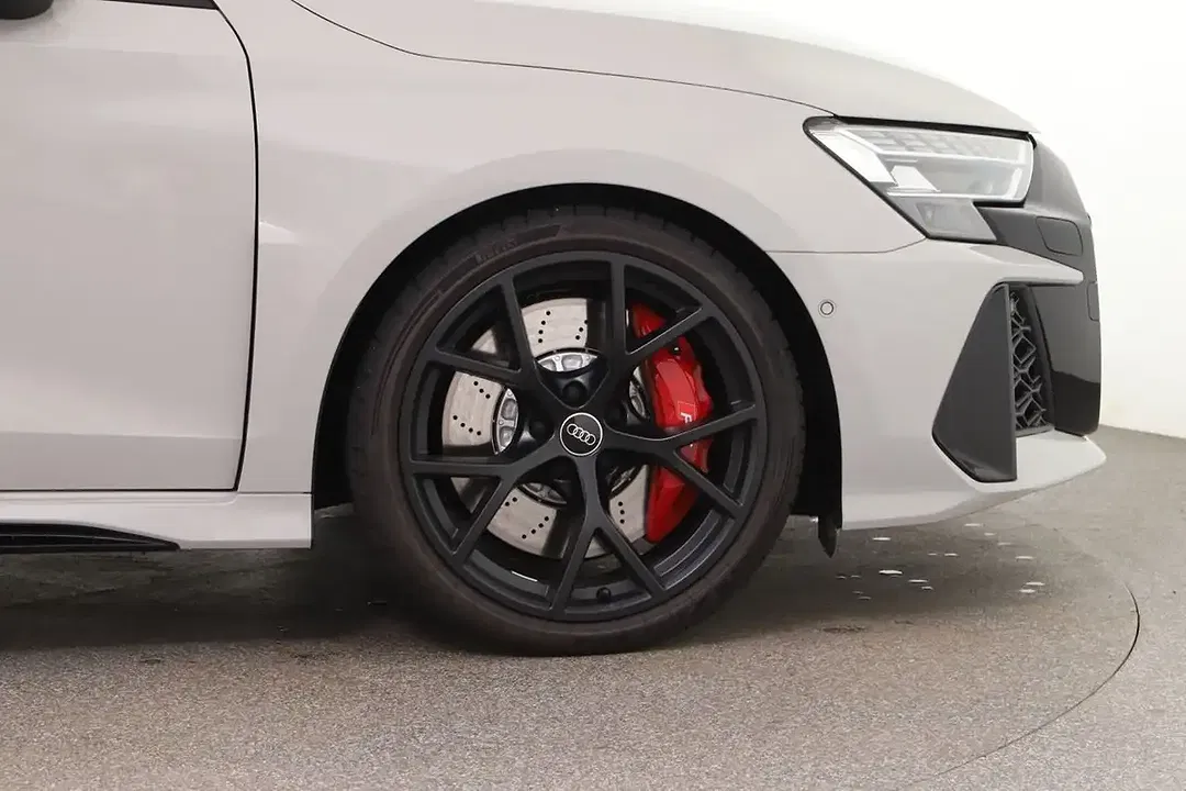 Audi RS3 RS - foto 2