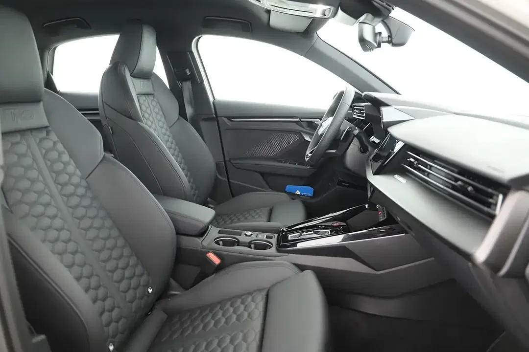 Audi RS3 - Thumbnail 6