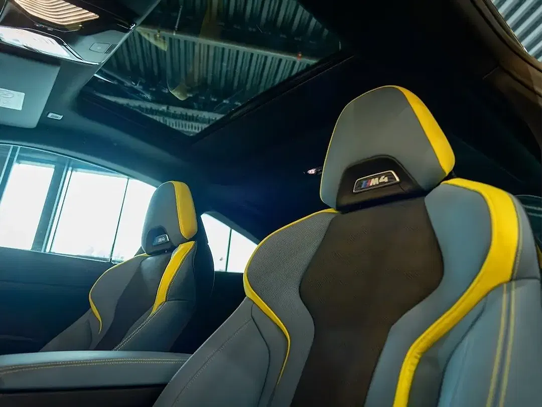 BMW M4 - Thumbnail 14