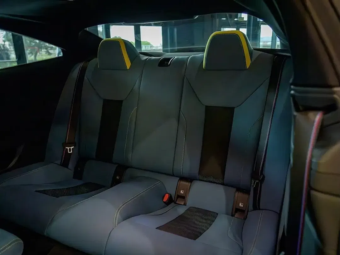 BMW M4 xDrive M Competition - foto 15