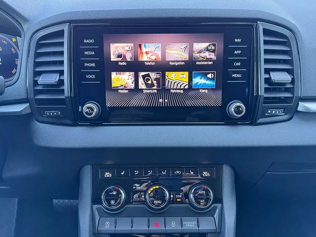 Skoda Karoq - Thumbnail 11
