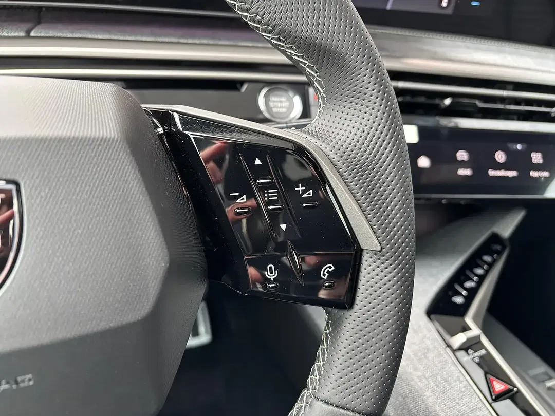 Peugeot 5008 - Thumbnail 11