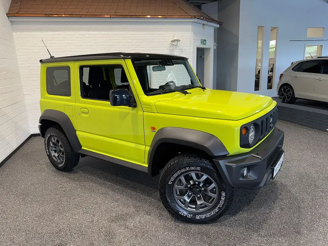 Suzuki Jimny - Thumbnail 3
