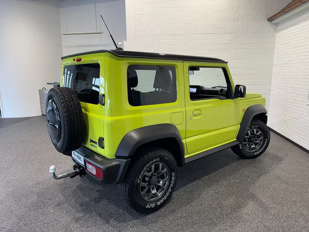Suzuki Jimny - Thumbnail 7