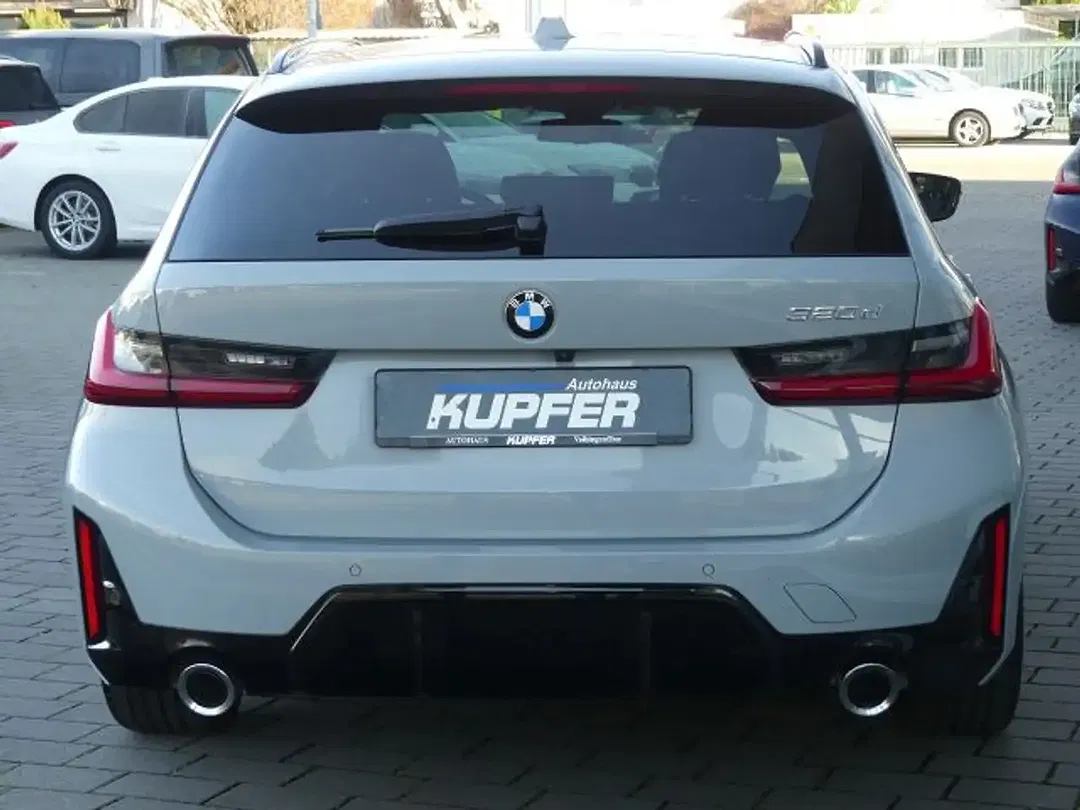 BMW 320 - Thumbnail 4