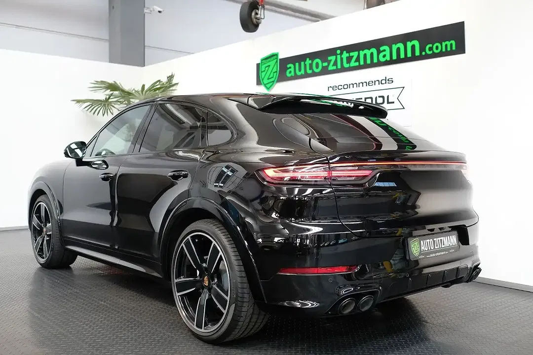 Porsche Cayenne - Thumbnail 6