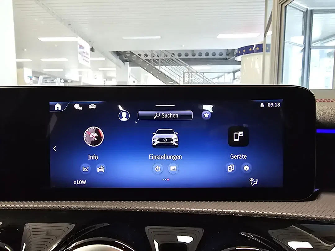 Mercedes-Benz CLA 200 - Thumbnail 14