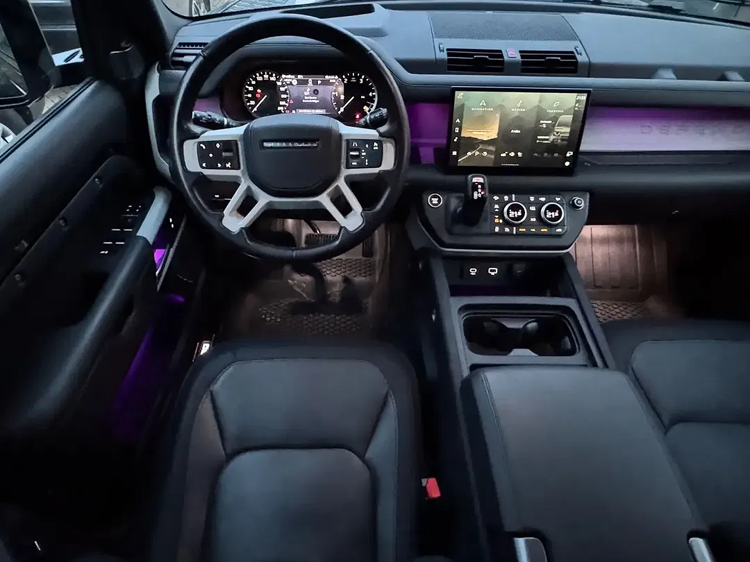 Land Rover Defender - Thumbnail 8