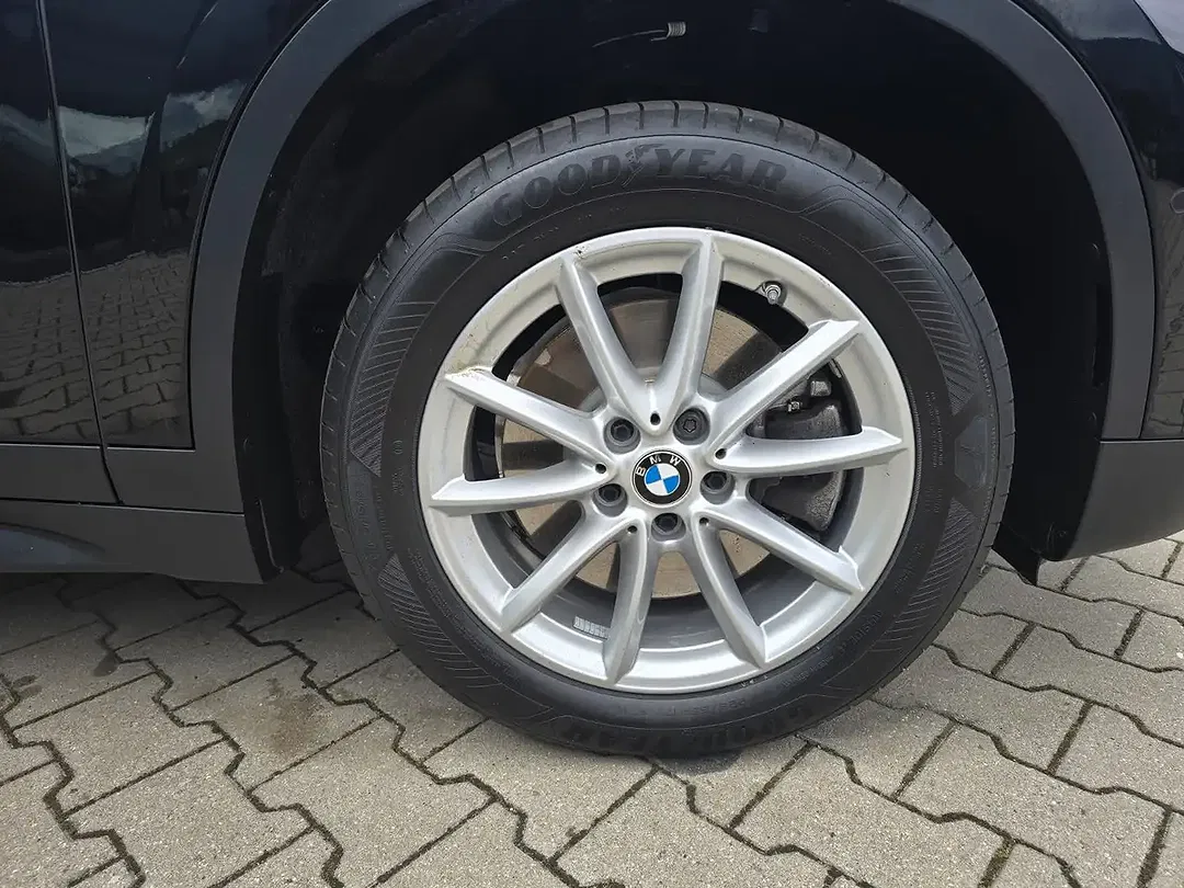 BMW X1 - Thumbnail 12