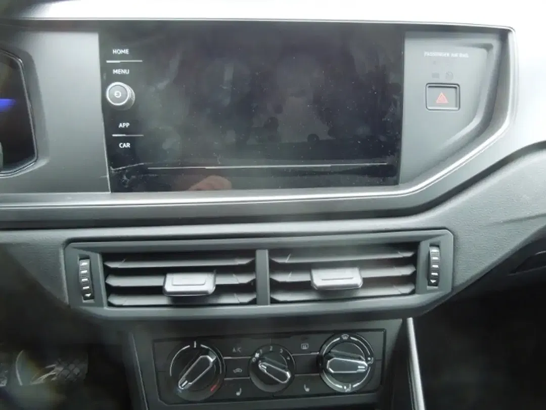 Volkswagen Polo - Thumbnail 7