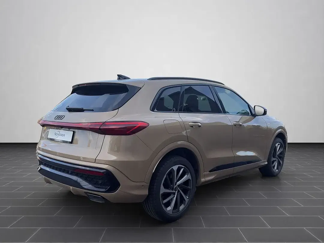 Audi Q5 - Thumbnail 2