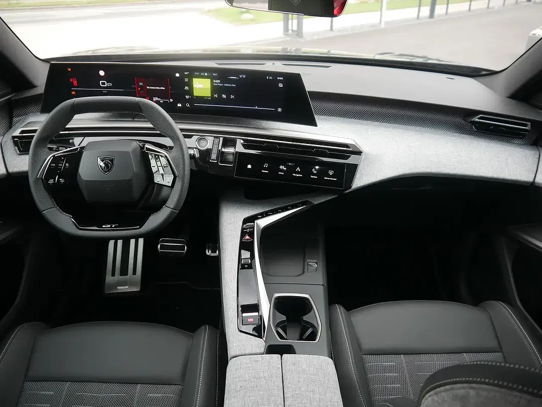 Peugeot 3008 - Thumbnail 10