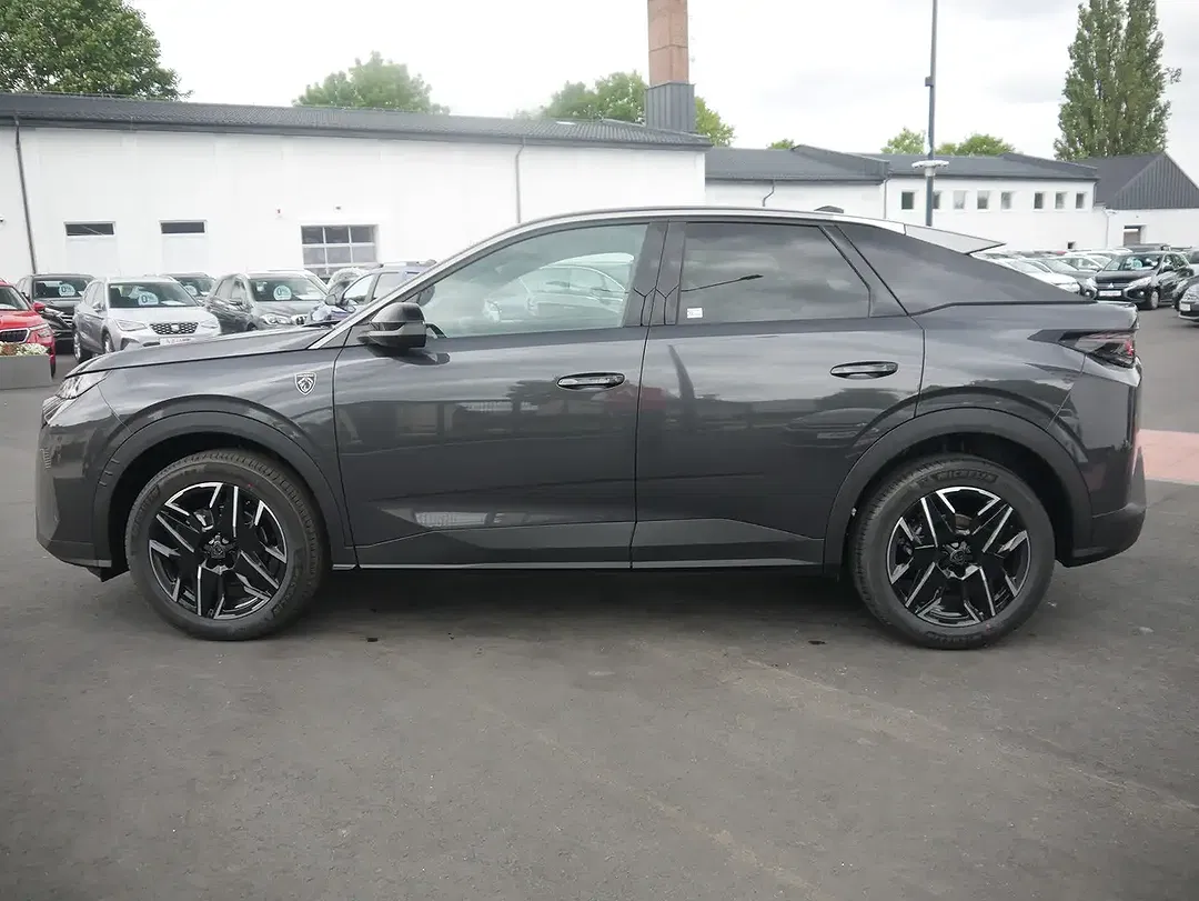 Peugeot 3008 - Thumbnail 1