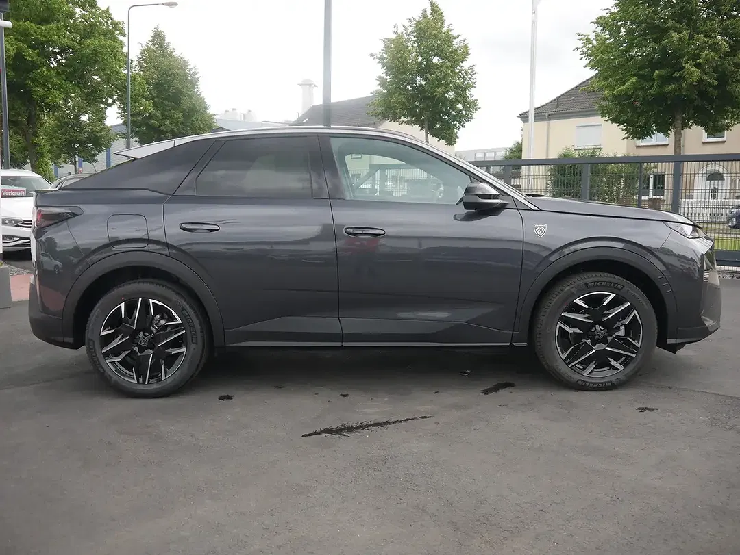 Peugeot 3008 - Thumbnail 5