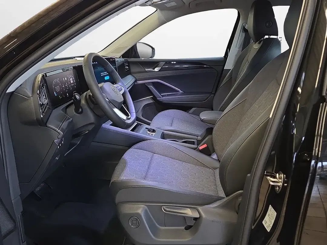 Volkswagen Tiguan - Thumbnail 7