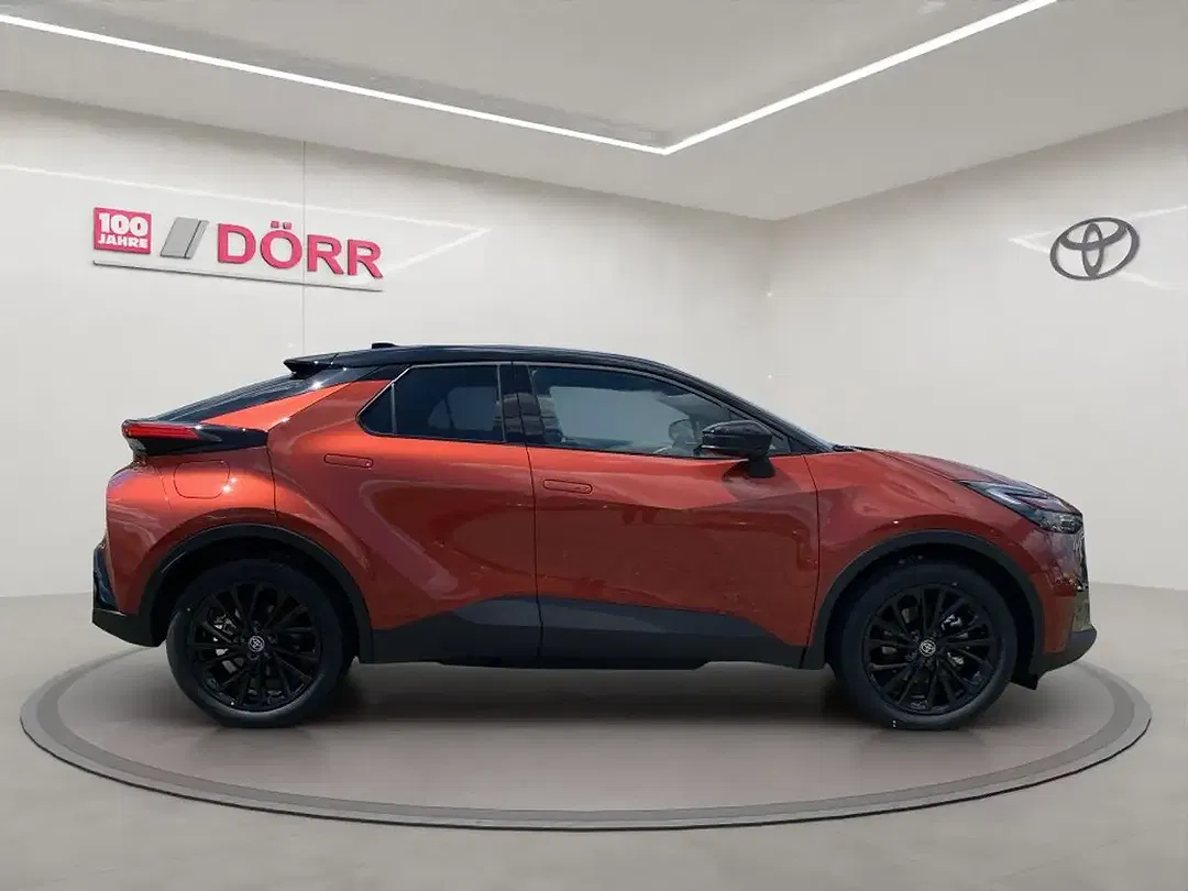 Toyota C-HR - Thumbnail 6