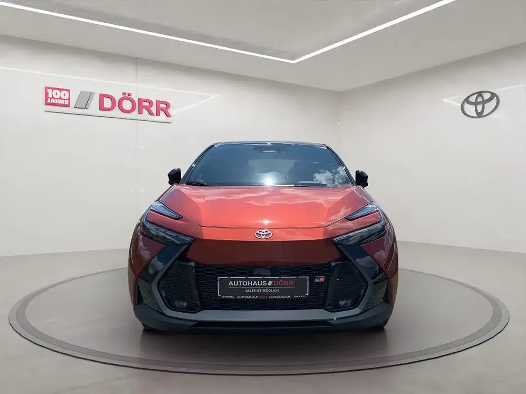 Toyota C-HR - Thumbnail 8