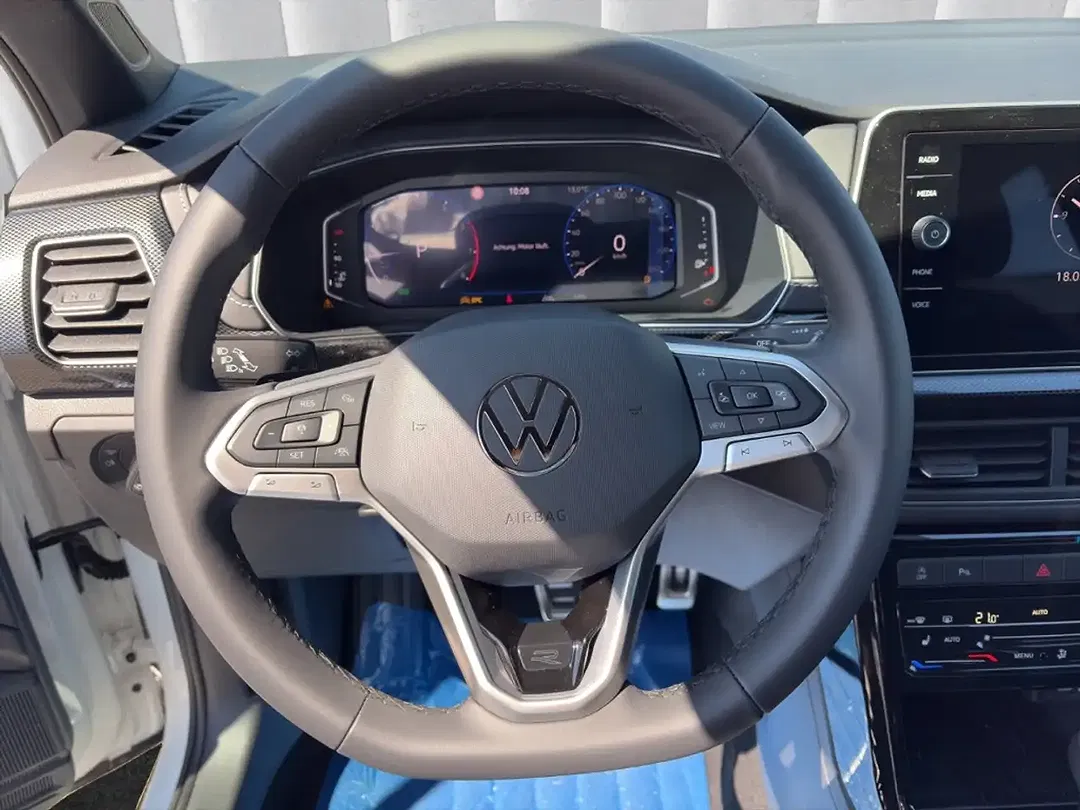 Volkswagen T-Cross - Thumbnail 10