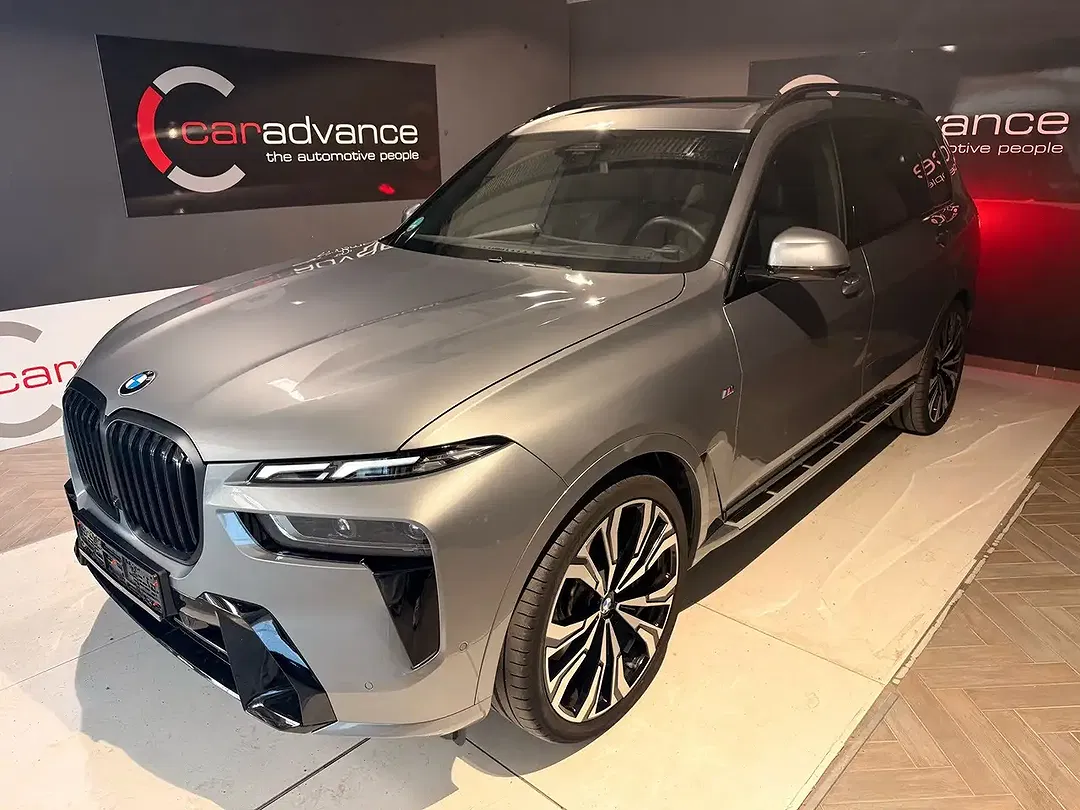BMW X7 - Thumbnail 3