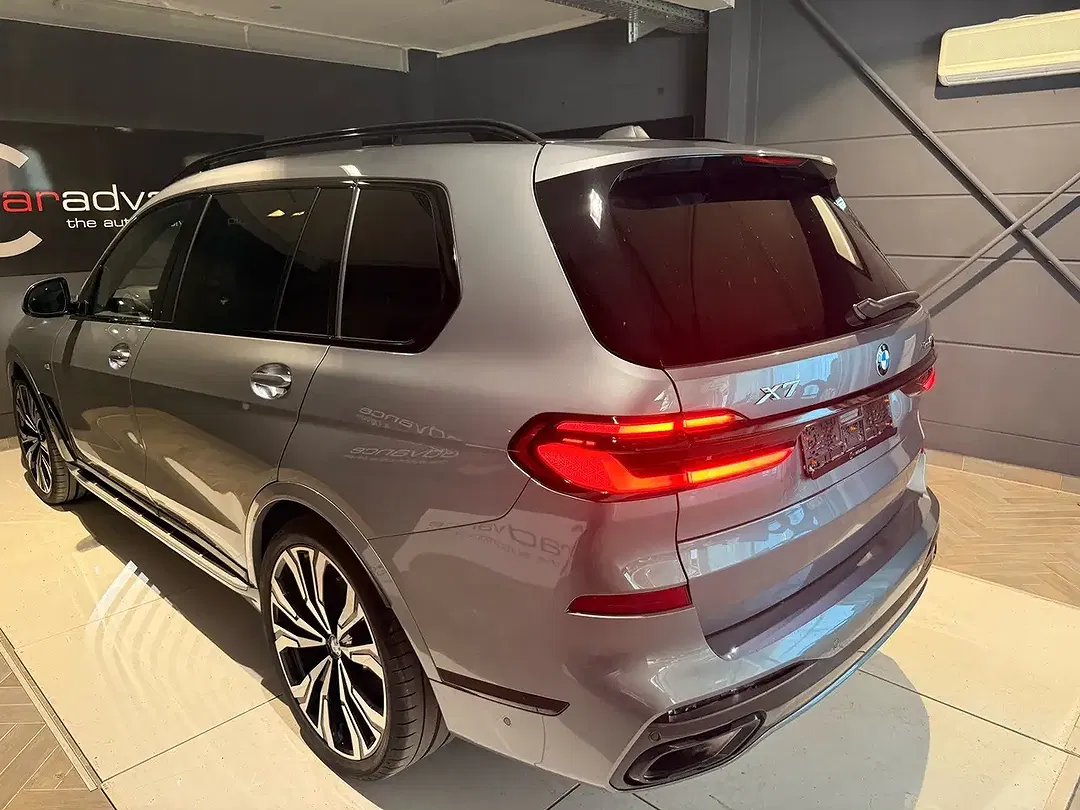 BMW X7 - Thumbnail 7