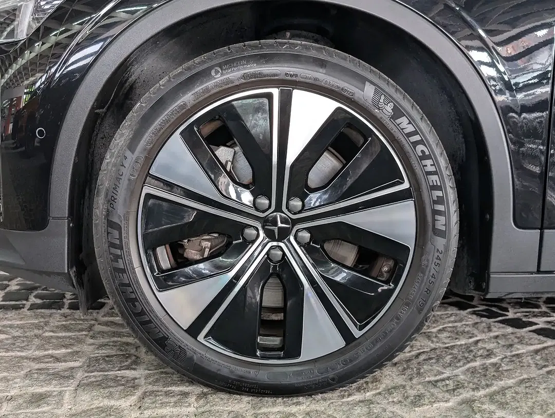 Polestar 2 - Thumbnail 10