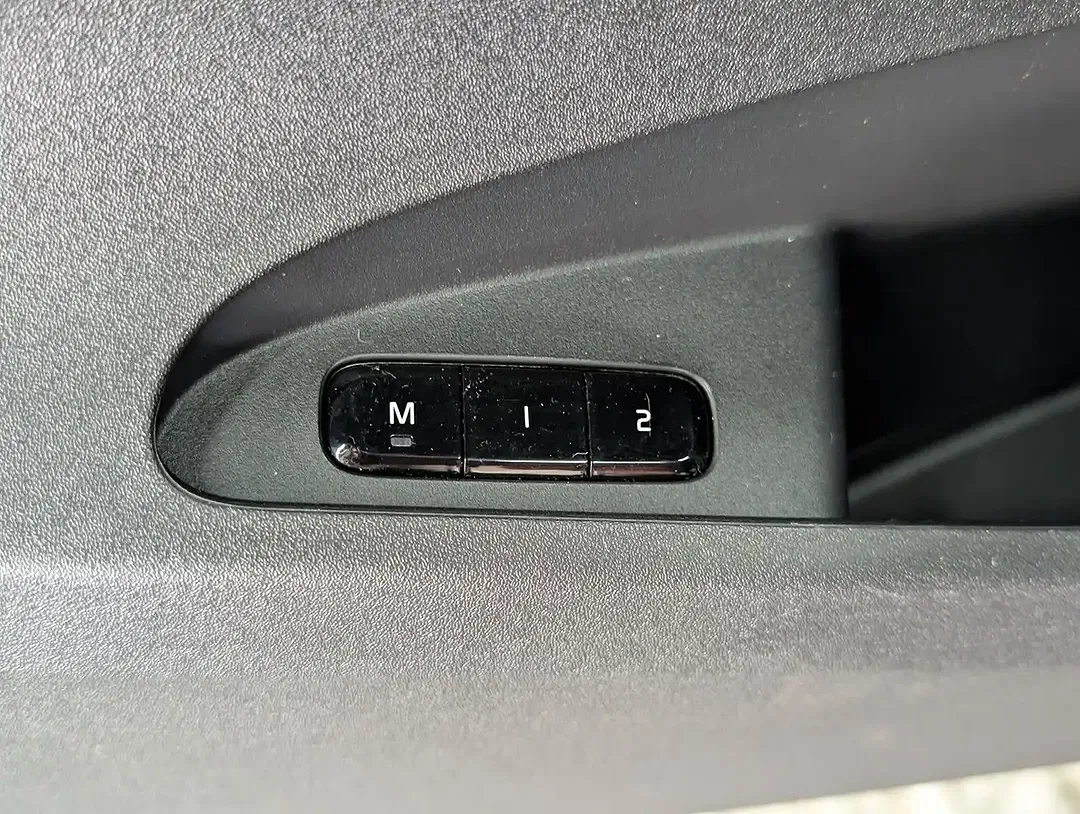 Polestar 2 - Thumbnail 12