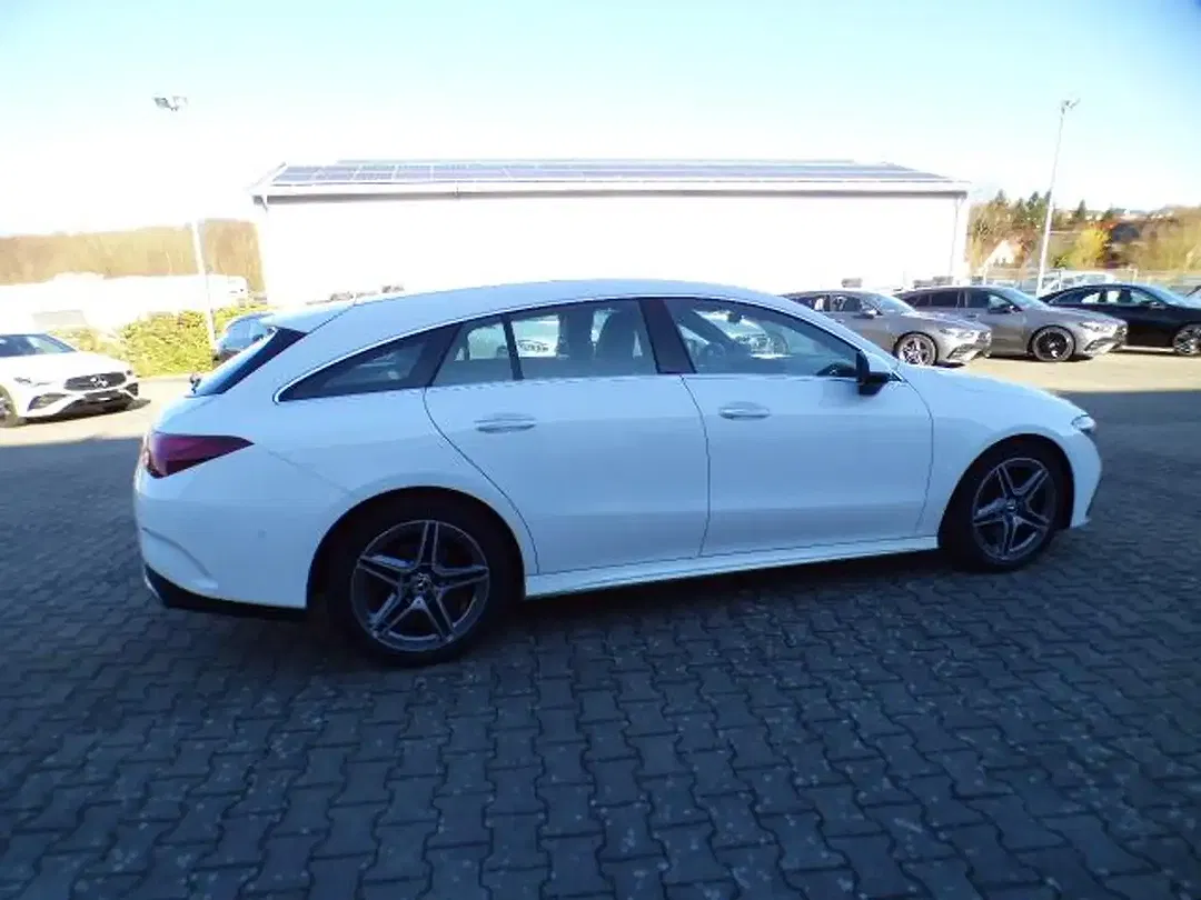 Mercedes-Benz CLA 180 - Thumbnail 13