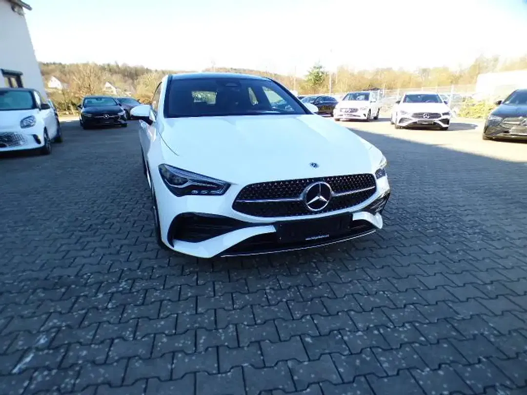 Mercedes-Benz CLA 180 - Thumbnail 7