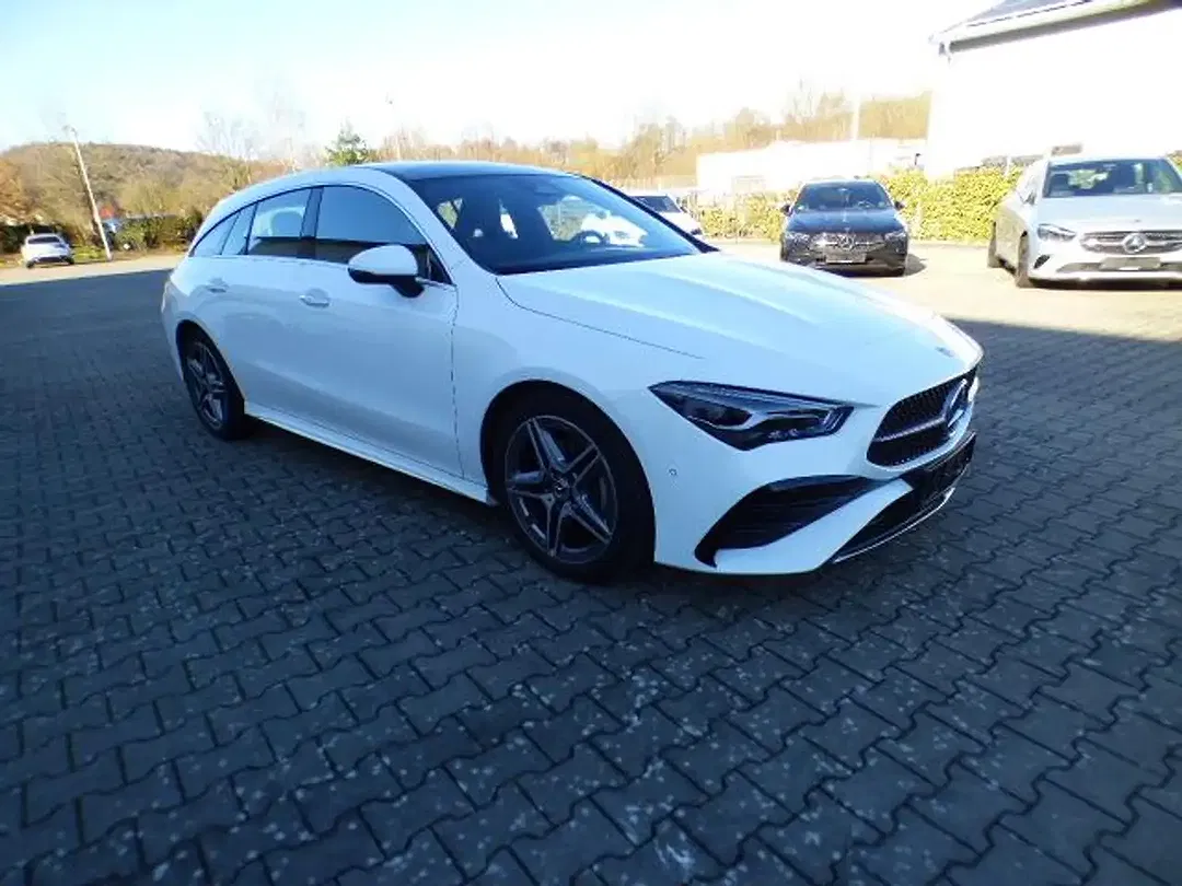 Mercedes-Benz CLA 180 - Thumbnail 9